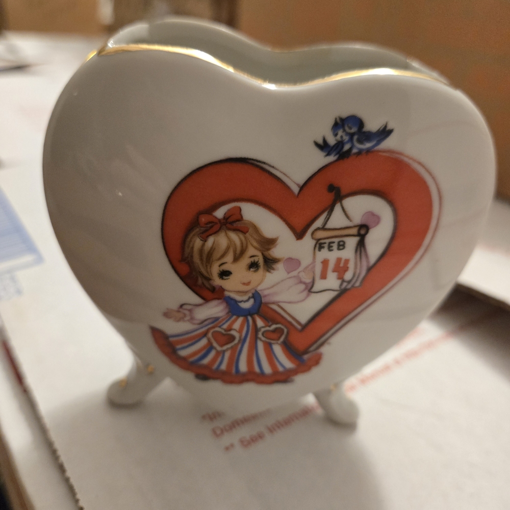 Heart-Shaped Valentine's Girl Vase Vintage Lefton